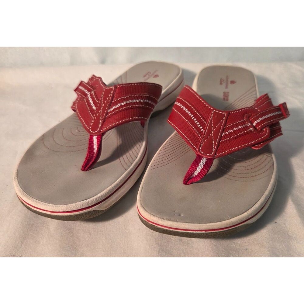 Clarks Cloudsteppers Cushion Soft Flip Flop Sandals Red Women’s size 6
